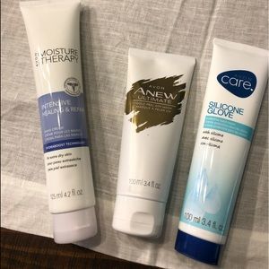 NWOT Avon set 3 piece